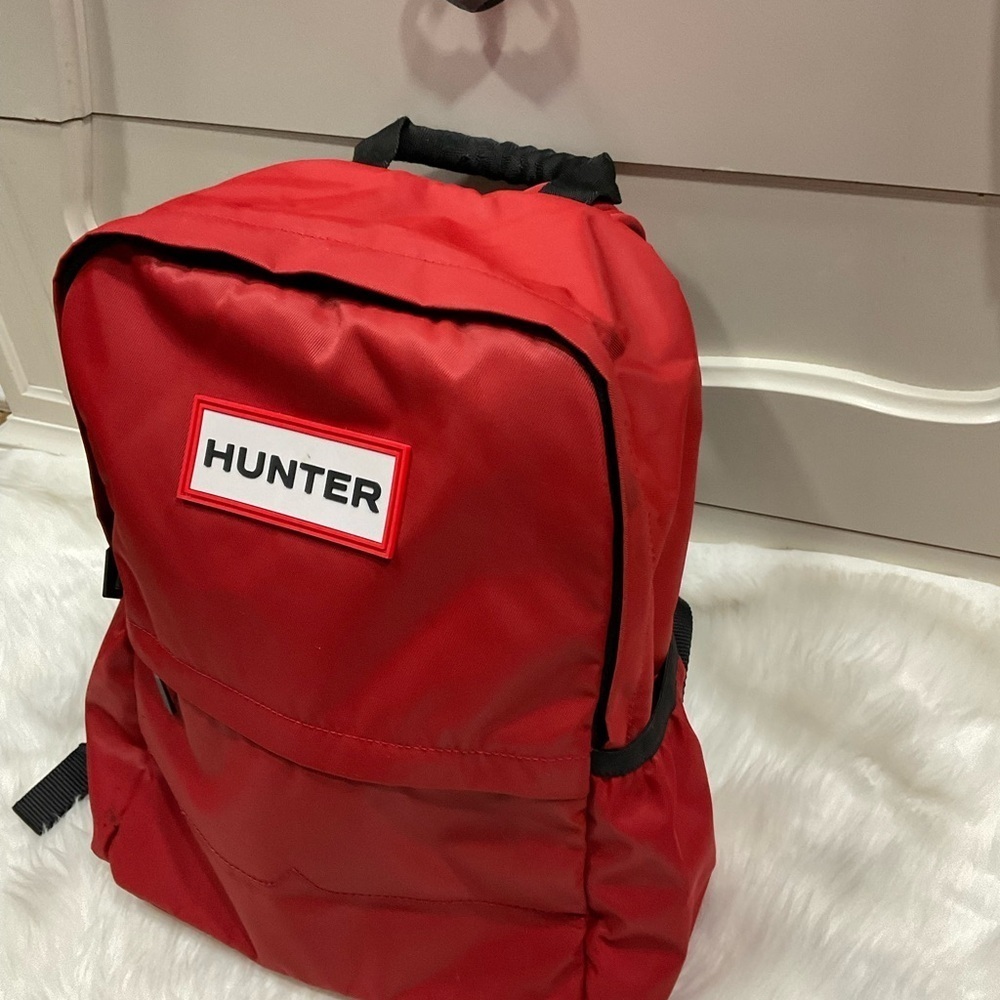 Hunter Red Backpack - Picture 2 of 13